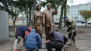 Pomnik Marii i Lecha Kaczyńskich w Białej Podlaskiej