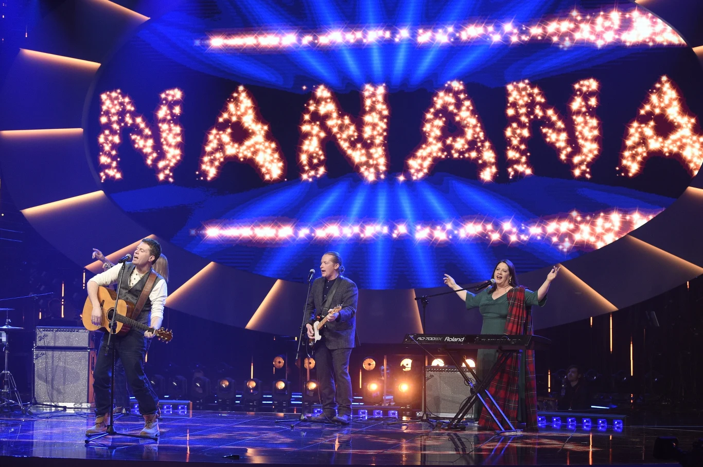 Mająca wielu fanów także w Polsce formacja wykonała w programie dwa utwory: przebój "I Can't Help Myself" i nowy singel "Nanana" Mająca wielu fanów także w Polsce formacja wykonała w programie dwa utwory: przebój "I Can't Help Myself" i nowy singel "Nanana"