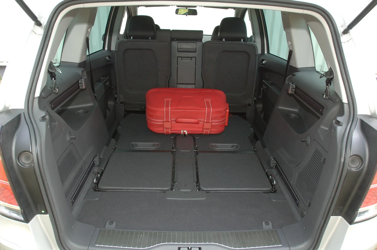 Opel Zafira II (2005-2014) Opel Zafira II (2005-2014)