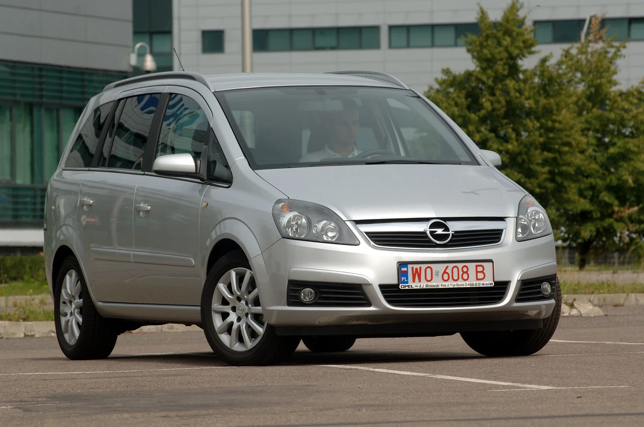 Opel Zafira II (2005-2014) Opel Zafira II (2005-2014)