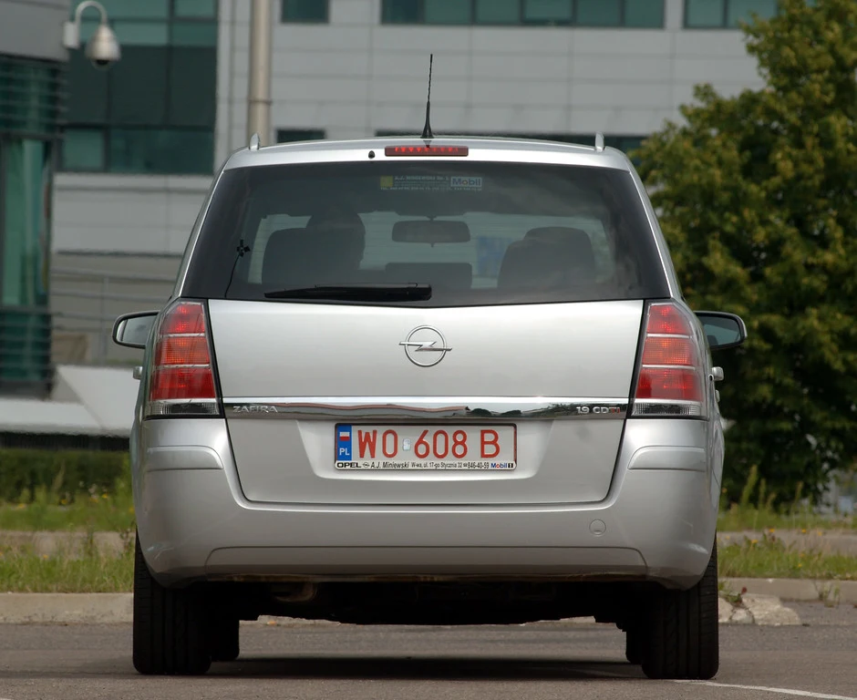 Opel Zafira II (2005-2014) Opel Zafira II (2005-2014)