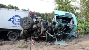 Wypadków z udziałem ciężarówek nie ma dużo, ale często są tragiczne