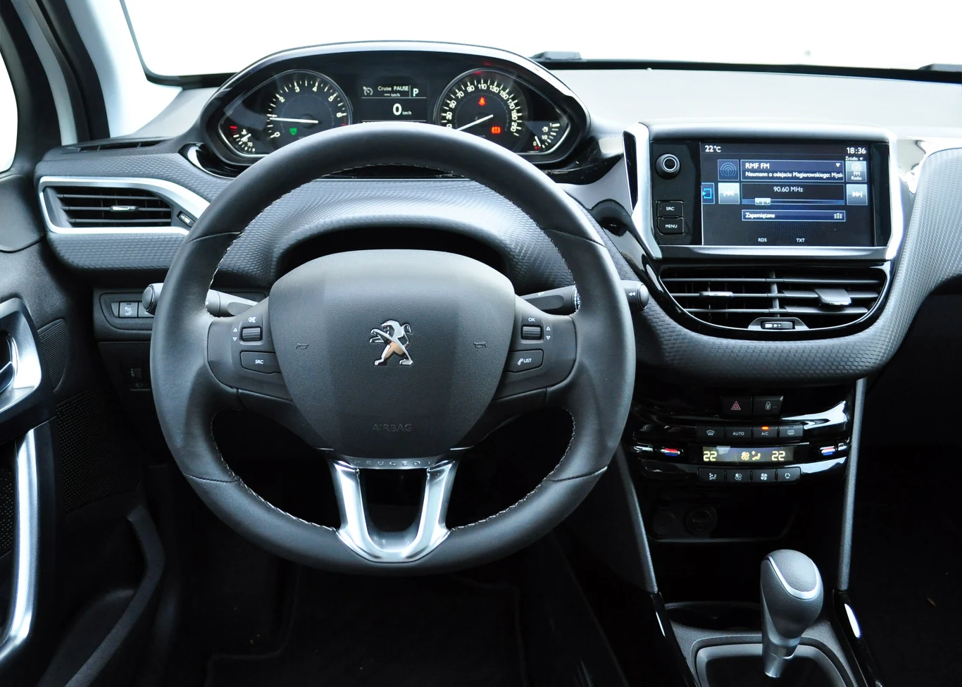 Peugeot 2008 1.2 PureTech Peugeot 2008 1.2 PureTech