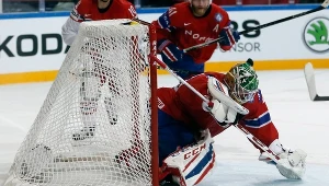 Bramkarz reprezentacji Norwegii Lars Haugen podczas meczu z Czechami