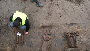 Ekshumacje na "Łączce"