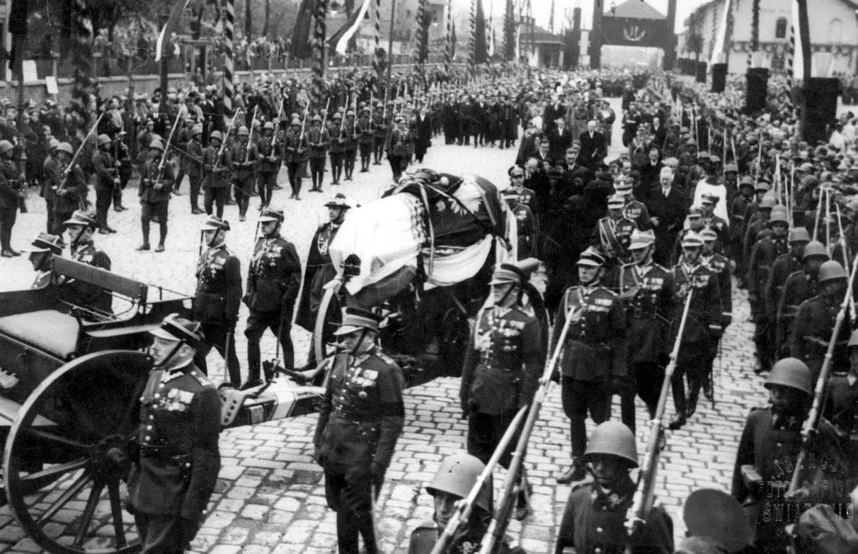 Uroczystości pogrzebowe Józefa Piłsudskiego w Krakowie