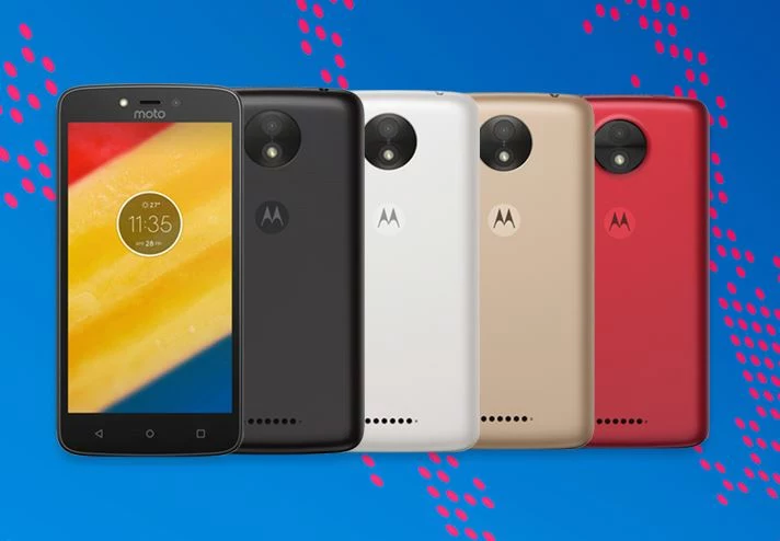 Moto C to telefon o podstawowych możliwościach