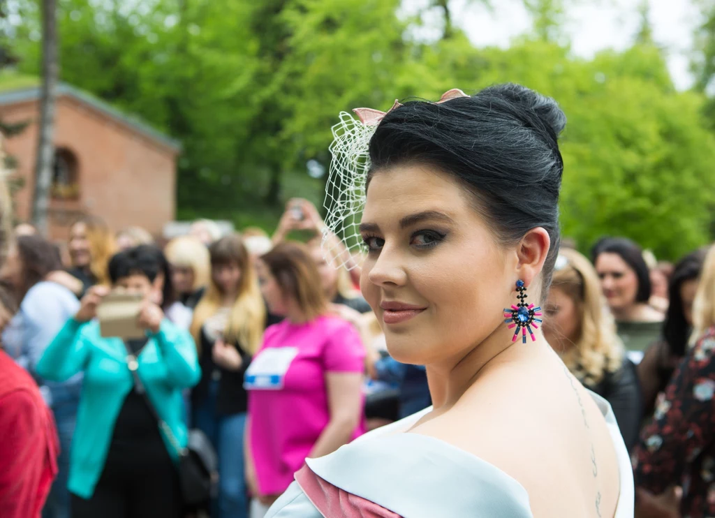 Kobiety, które ostatecznie zostaną wyłonione do udziału w show „#Supermodelka Plus Size” muszą nosić minimum rozmiar 42, mieć co najmniej 170 cm wzrostu i być w wieku od 18 do 28 lat. Kobiety, które ostatecznie zostaną wyłonione do udziału w show „#Supermodelka Plus Size” muszą nosić minimum rozmiar 42, mieć co najmniej 170 cm wzrostu i być w wieku od 18 do 28 lat.