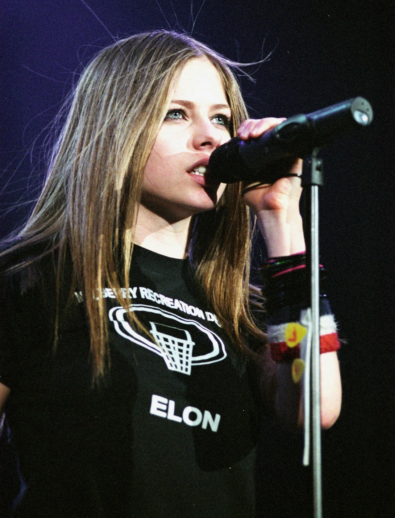 Avril Lavigne, 2002 r.