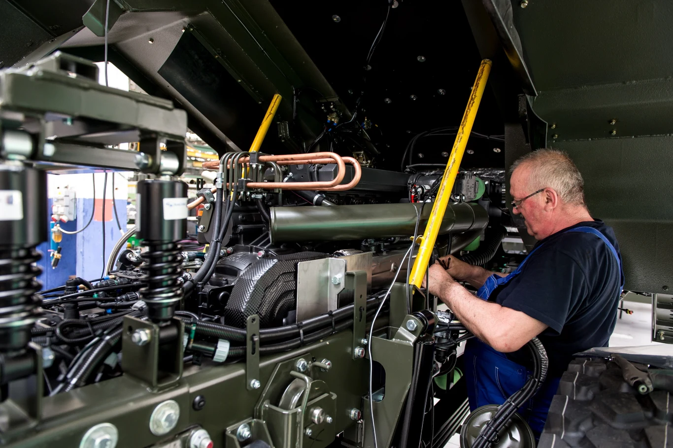 Produkcja wojskowych Jelczy