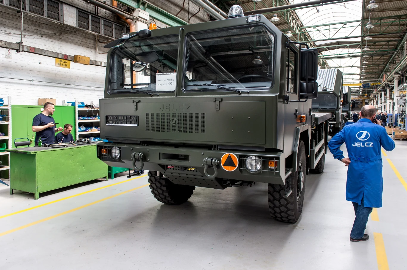 Produkcja wojskowych Jelczy