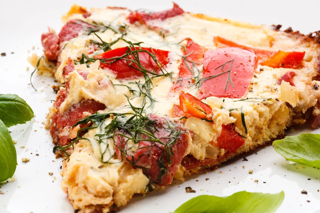 Omlet ze szpeclami i kiełbaskami Omlet ze szpeclami i kiełbaskami