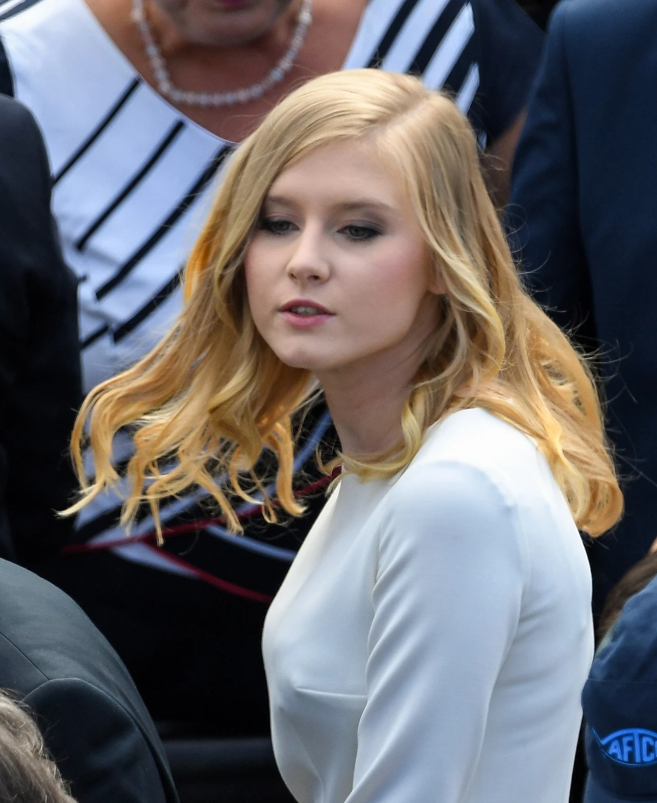 Kinga Duda do niedawna miała długie włosy Kinga Duda do niedawna miała długie włosy