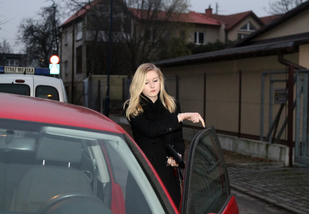 Kinga Duda do niedawna miała długie włosy Kinga Duda do niedawna miała długie włosy