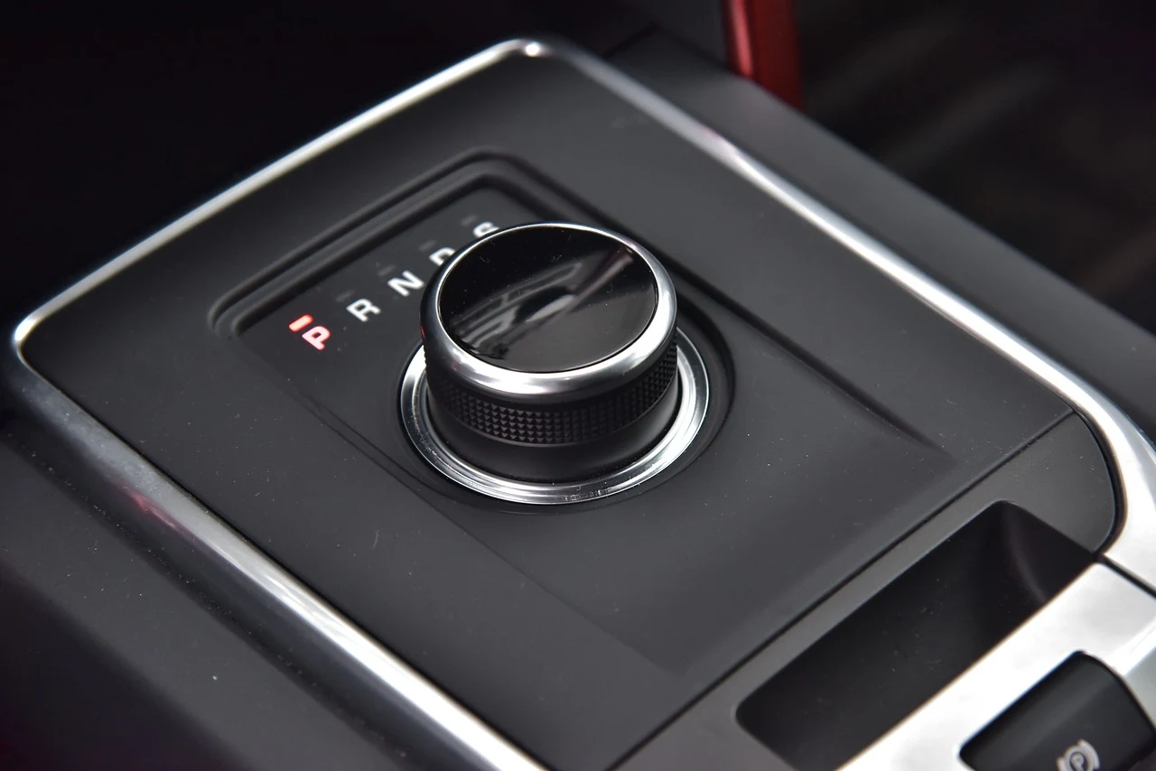 Land Rover Discovery Sport TD4 HSE Luxury