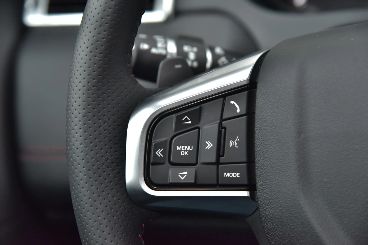 Land Rover Discovery Sport TD4 HSE Luxury