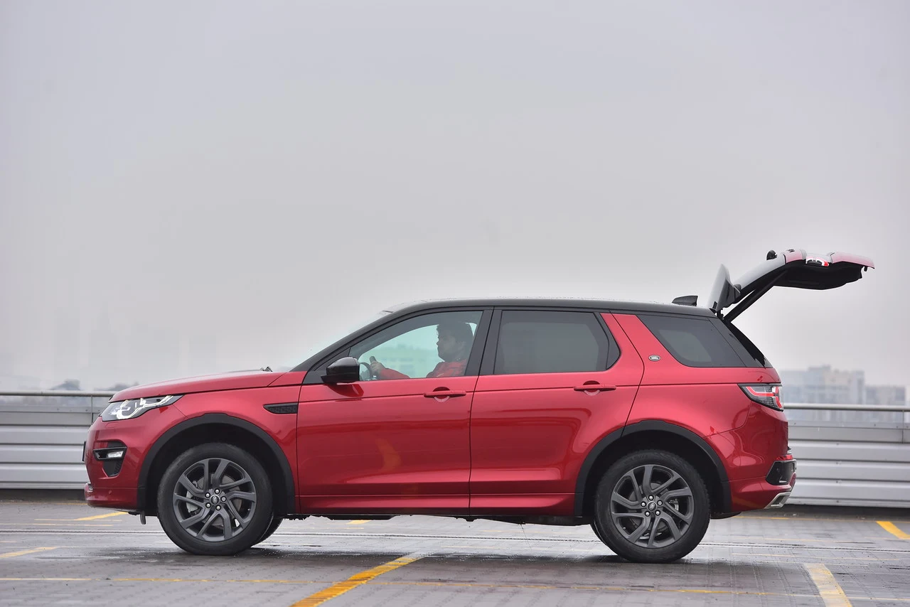 Land Rover Discovery Sport TD4 HSE Luxury