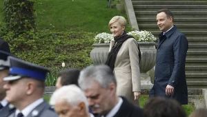 Para prezydencka w pałacowych ogrodach 