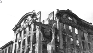 Zabudowa warszawy - widok kamienicy Fruzińskiego (narożnik ul. Marszałkowska 75 i ul. Wilcza 35).