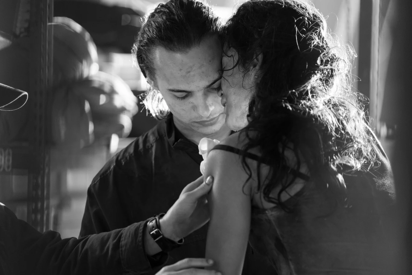 "Fear the Walking Dead": Nick (Frank Dillane), Luciana (Danay Garcia) "Fear the Walking Dead": Nick (Frank Dillane), Luciana (Danay Garcia)