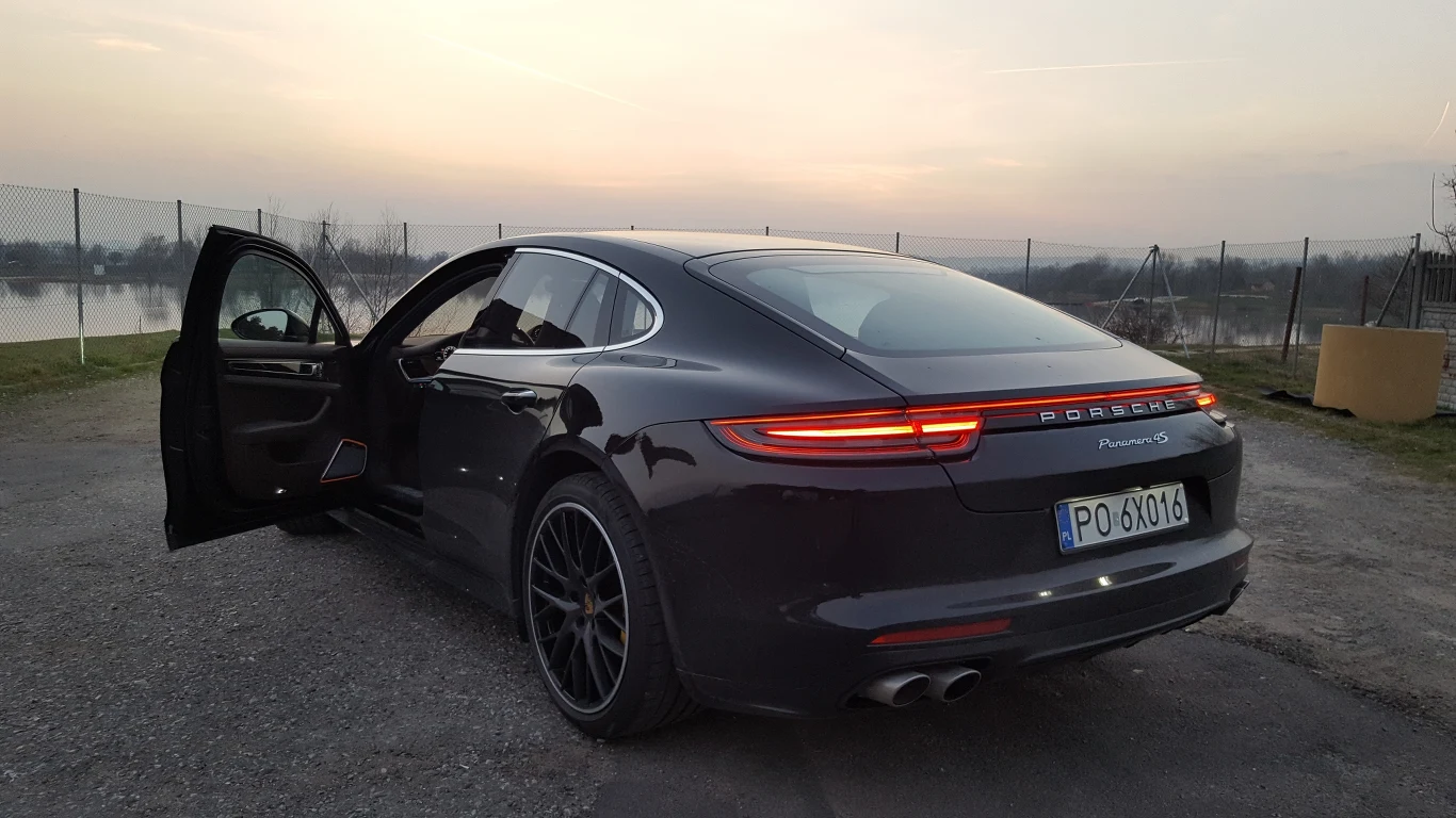 Porsche Panamera 4S Diesel 