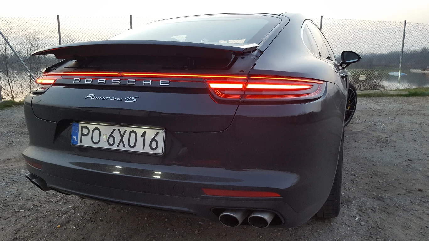 Porsche Panamera 4S Diesel 