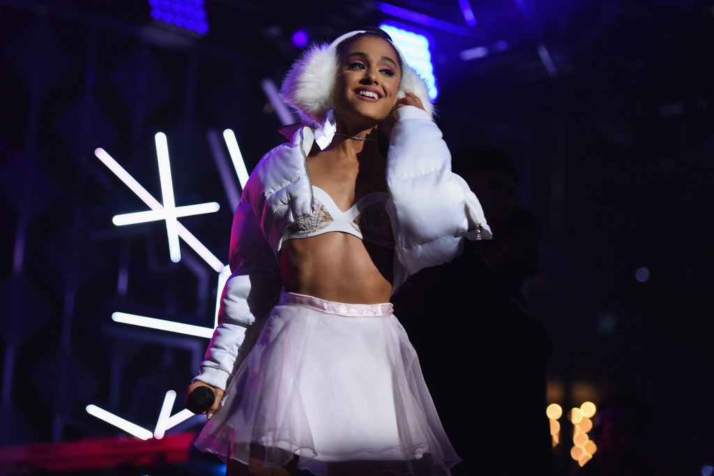 Ariana Grande chce wrócić na miejsce tragedii