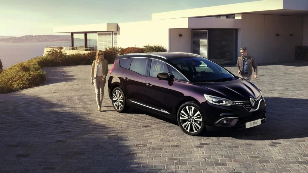 Renault Scenic Initiale Paris