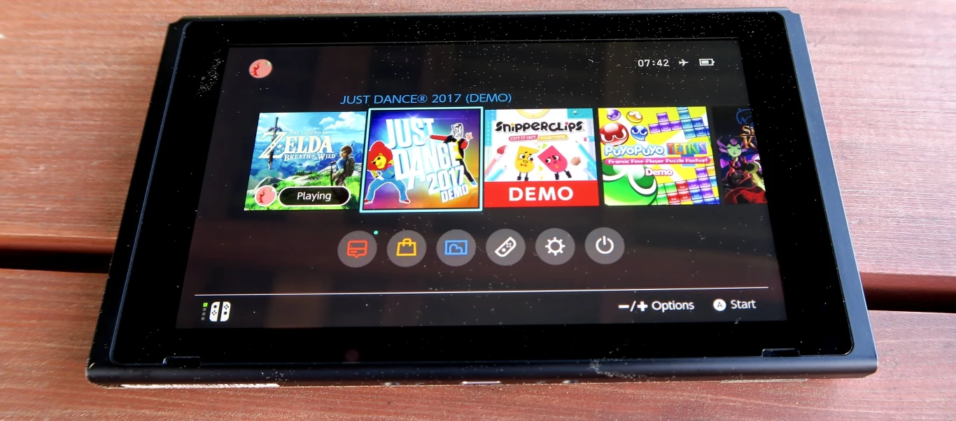 Nintendo Switch na tym etapie nie ma polskiego menu. Podobnie jak gier w języku polskim Nintendo Switch na tym etapie nie ma polskiego menu. Podobnie jak gier w języku polskim