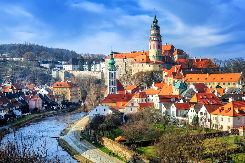 Średniowieczny gród zachwyca niezmienioną od setek lat zabudową i przyciąga co roku ponad milion turystów