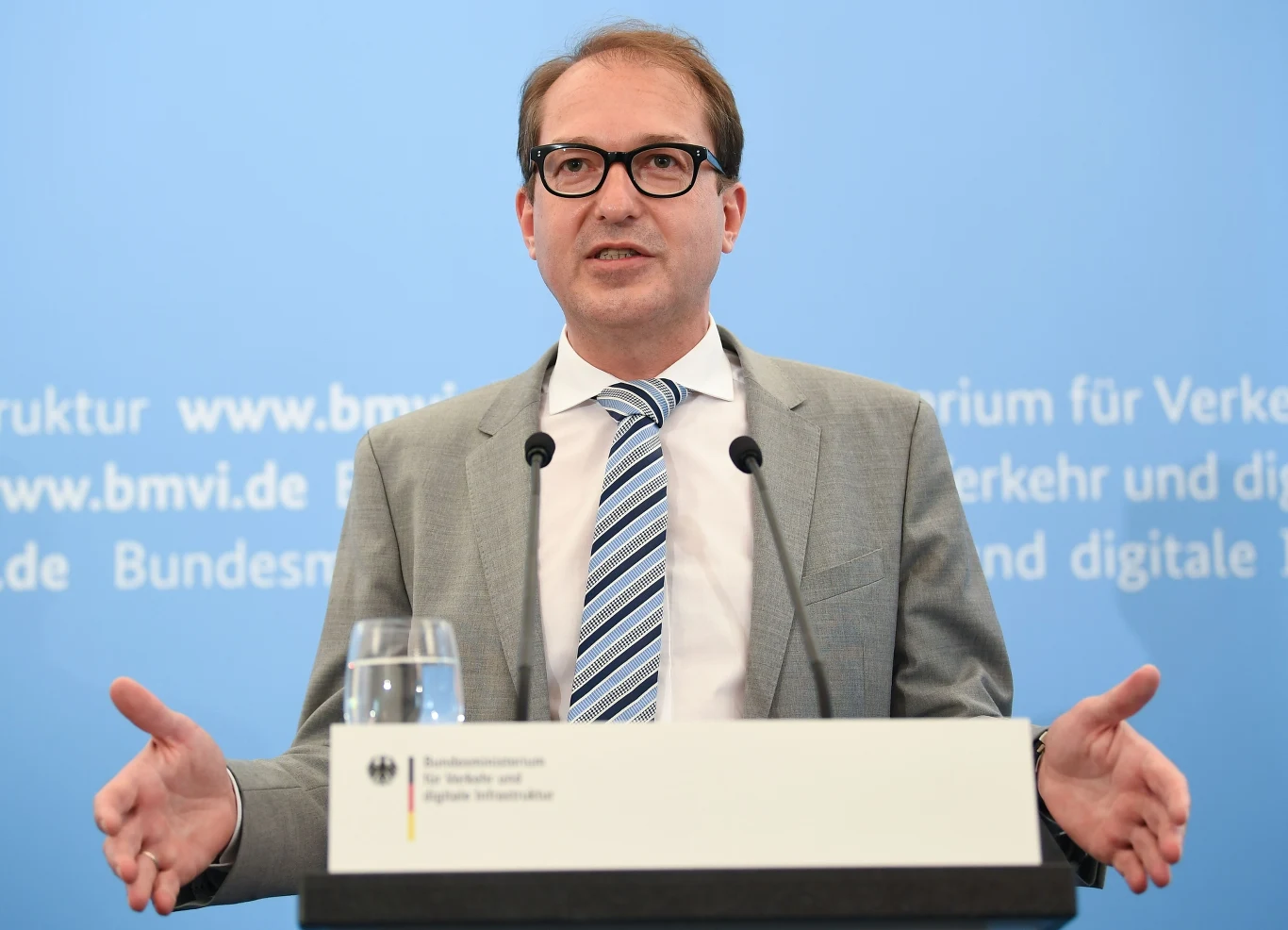 Niemiecki minister transportu Alexander Dobrindt 