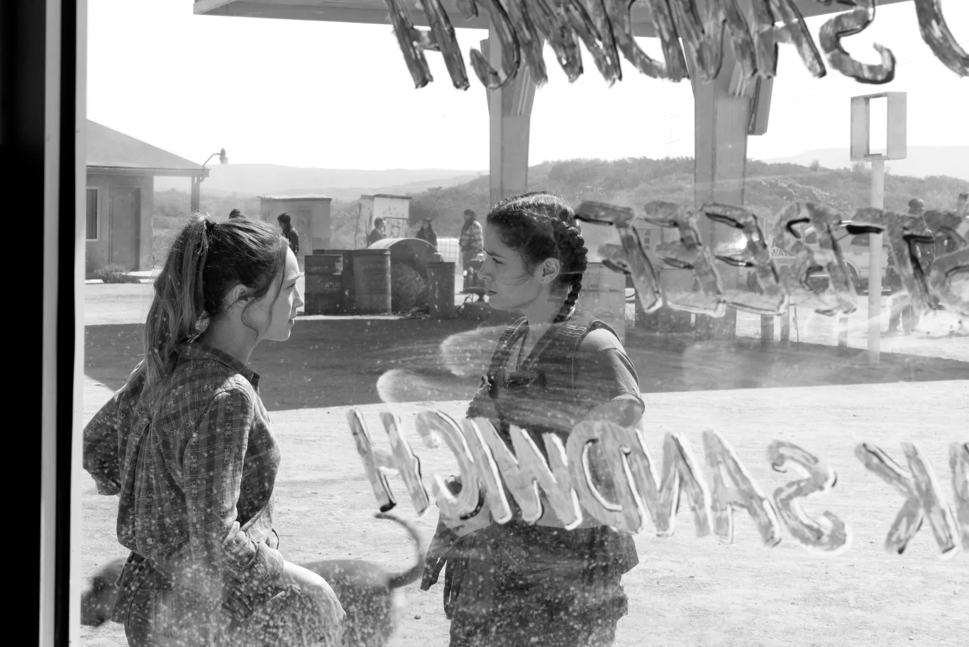 "Fear the Walking Dead": Alycia Debnam-Carey, Mercedes Mason