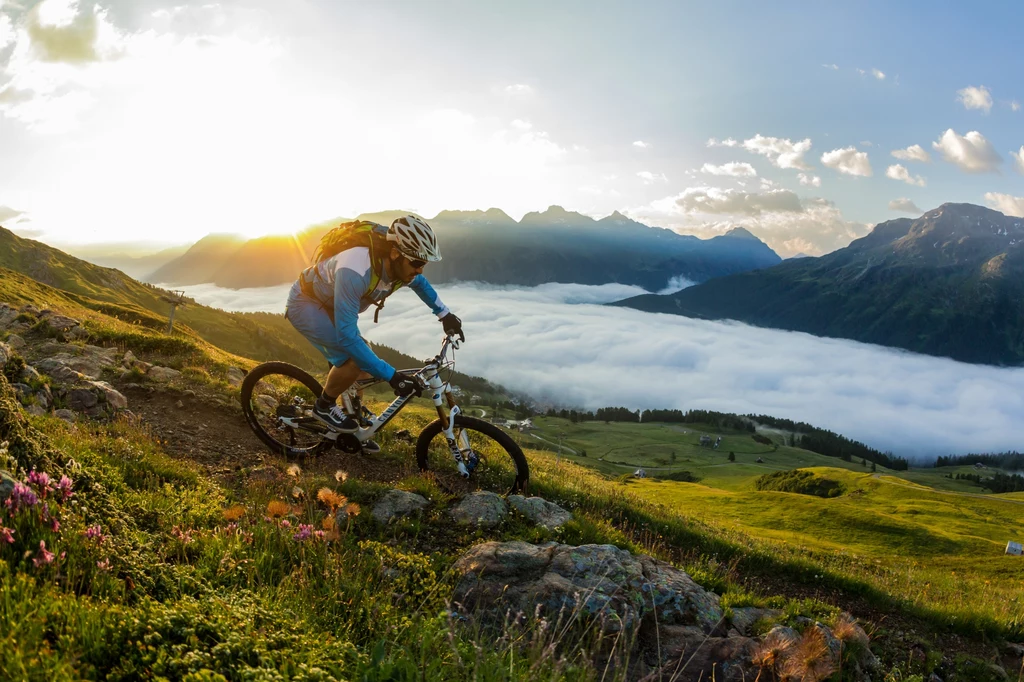 Rowerzysta na Corvigli (Sankt Moritz)