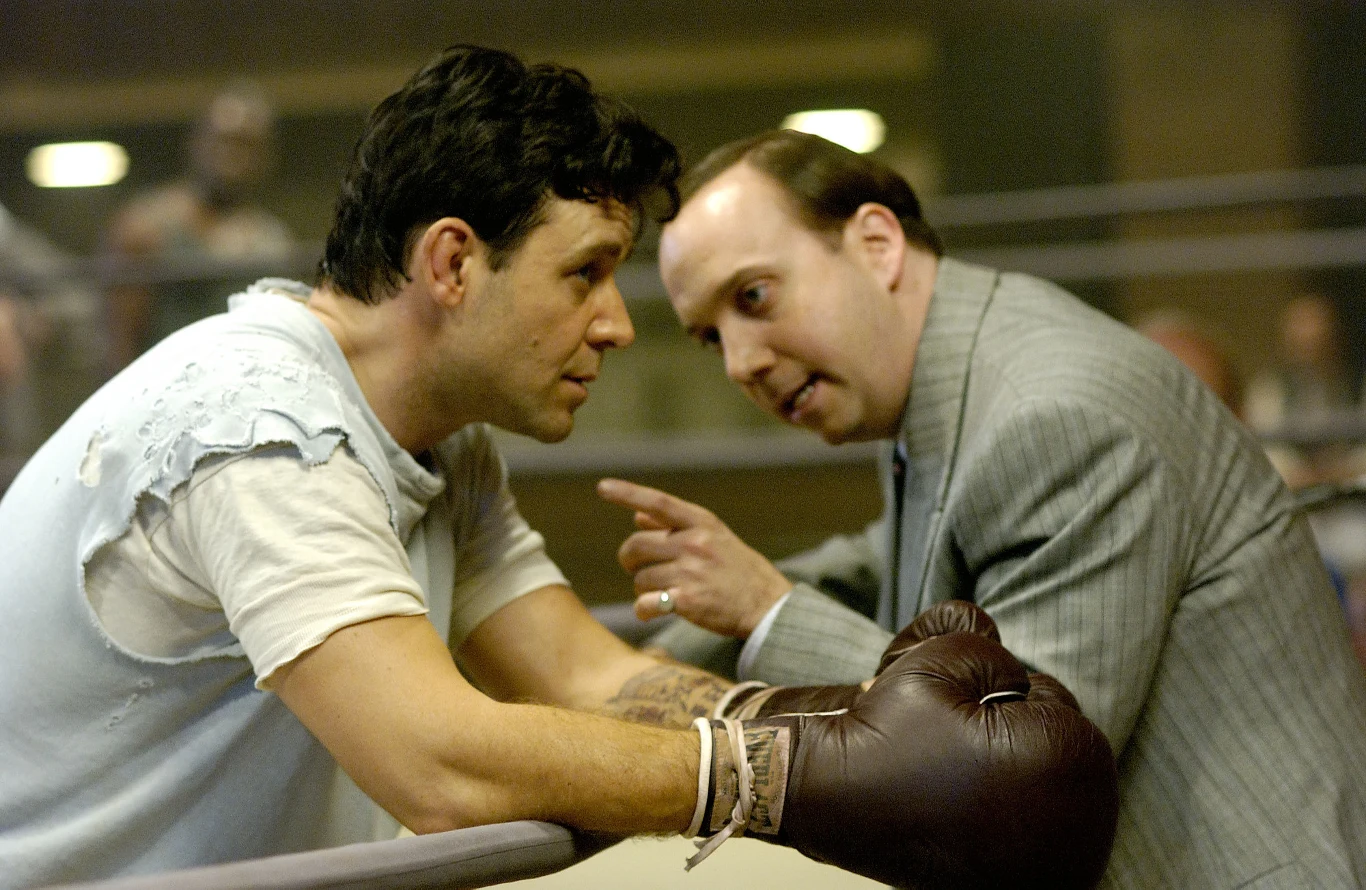 Jedynego Oscara w karierze Giamatti zawdzięcza drugoplanowej roli Joe Goulda,  trenera i menedżera Jima Braddocka (Russell Crowe) w biograficznym filmie "Człowiek ringu" (2005).

Giamatti podjął gruntowne studia nad swoją postacią, które przyniosły bardzo interesujące rezultaty. "Rozmawiałem z wieloma ludźmi, zajmującymi się historią boksu" – opowiadał. "Zgodnie twierdzili, że Joe nie był zbyt lubiany w swoim środowisku, jako człowiek bardzo trudny we współpracy, wielce przykry i dokuczliwy. A jednak, z jakichś tajemniczych przyczyn,  jego praca z Braddockiem przyniosła tak doskonałe rezultaty. Co więcej – byli podobno jak bracia, choć bardzo, wręcz skrajnie różnili się od siebie. Myślę, że zaistniało między nimi coś na kształt pozawerbalnego porozumienia i że jednoczył ich nie tylko wspólny cel, ale także wzajemny szacunek" - mówił aktor.