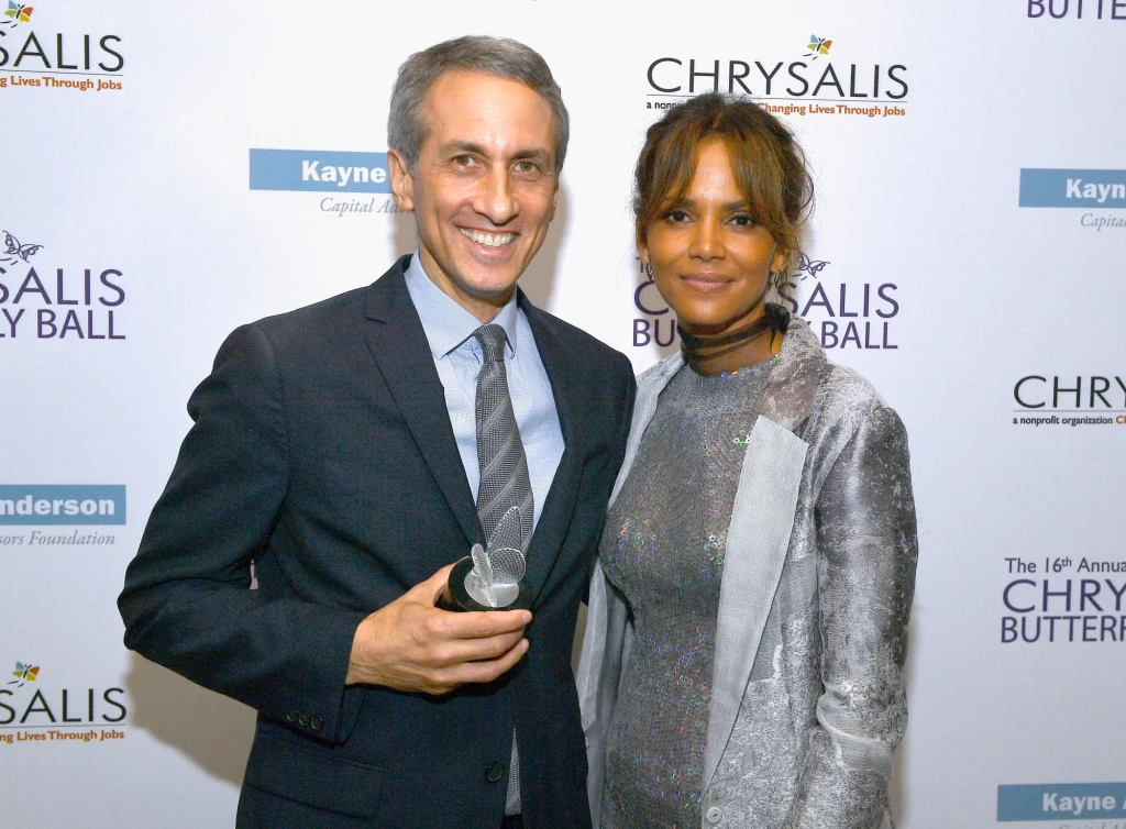 Brzuszek Halle Berry wywołał niemałą sensację
