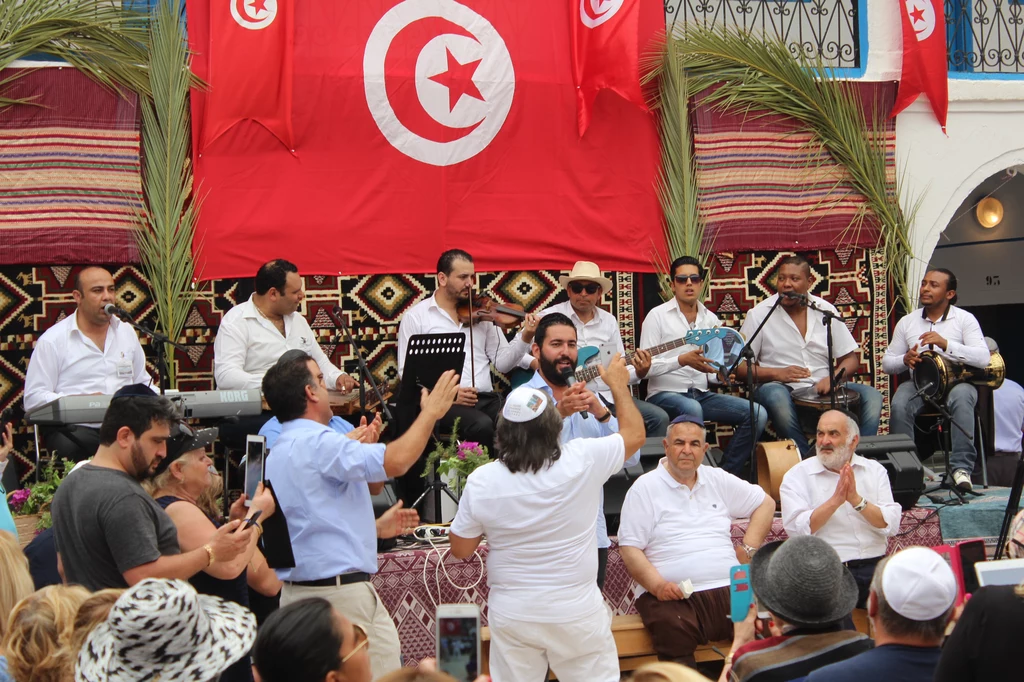 Dla tunezyjskich Żydów obchody Lag Ba Omer to kilka dni radosnego świętowania, a dla władz porewolucyjnej, demokratycznej Tunezji - świetna okazja do zaprezentowania kraju jako tolerancyjnego i otwartego 