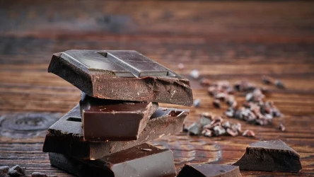 Nalot pojawiający się na powierzchni czekolady ma dwie główne postaci: tłuszczową i cukrową.