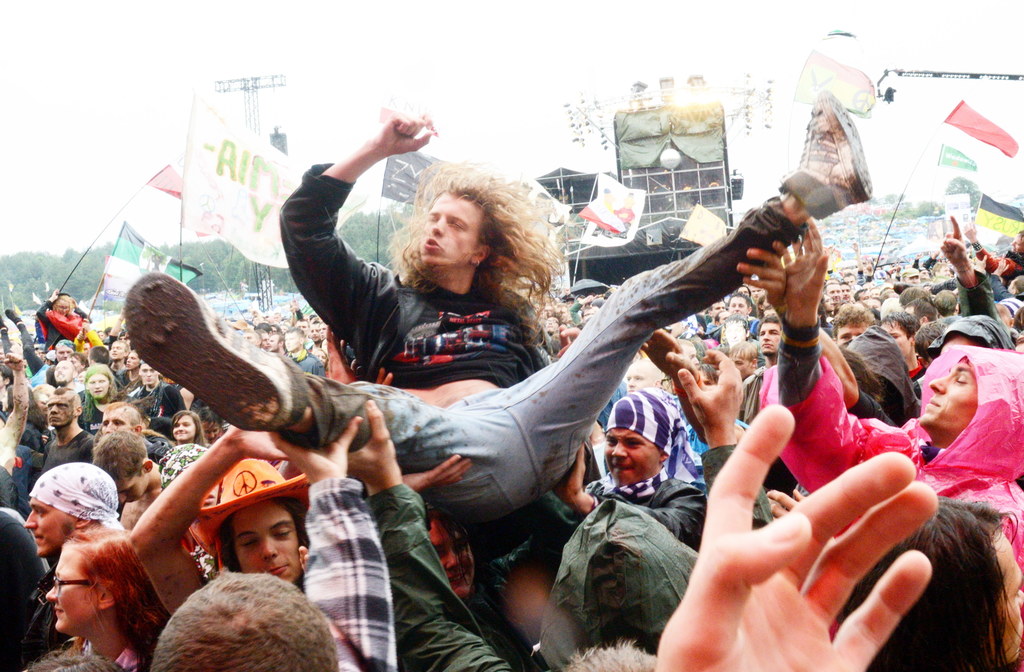 Zabawa pod sceną na Przystanku Woodstock 2016