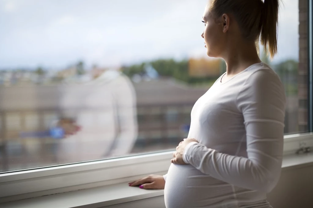 Podczas ciąży powiększająca się macica uciska na pęcherz, dlatego mięśnie, które go podtrzymują, są wystawione na dużą próbę