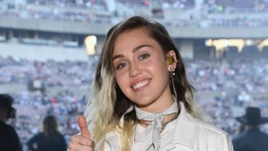 Miley Cyrus pokazała zdjęcia z dzieciństwa