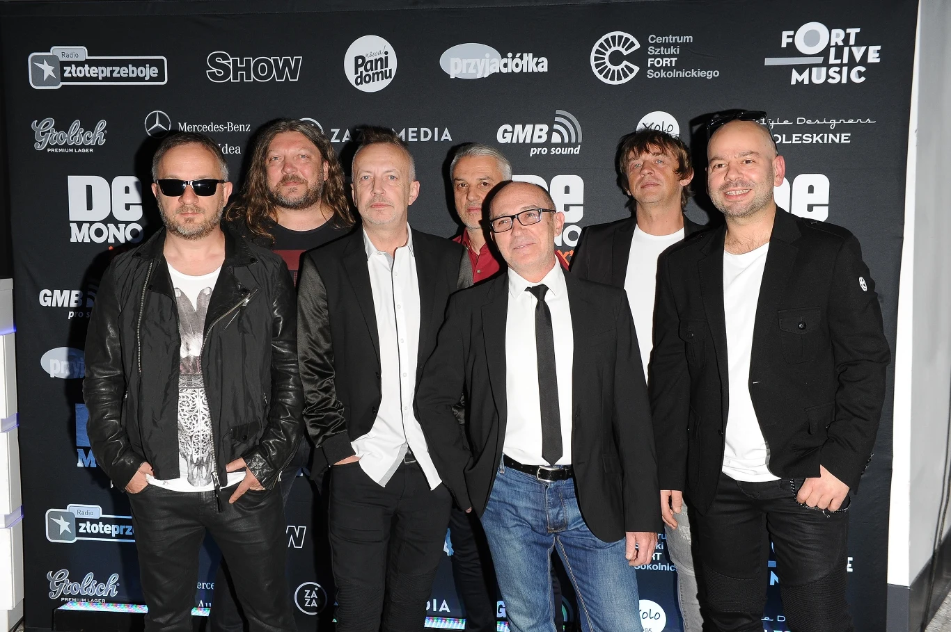 Na razie Andrzej Krzywy nic sobie z tego nie robi! Na razie Andrzej Krzywy nic sobie z tego nie robi!