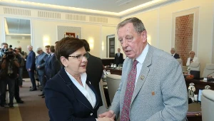 Premier Beata Szydło i minister środowiska Jan Szyszko przed posiedzeniem Rady Ministrów