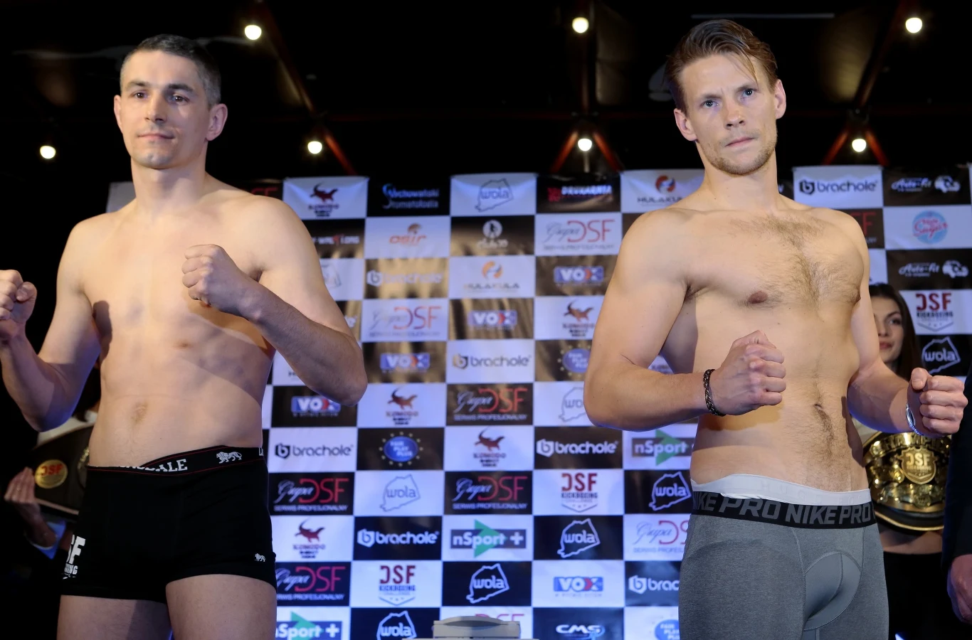 Sebastian Fabijański rozpoczął już pracę na planie kolejnej produkcji. "Asymetria" Konrada Niewolskiego ma być kontynuacją zrealizowanej w 2003 roku "Symetrii". Szczegóły produkcji owiane są na razie tajemnicą, wiadomo jedynie, że aktor wcieli się w postać kickboksera a w obrazie nie zabraknie efektownych scen walki. 