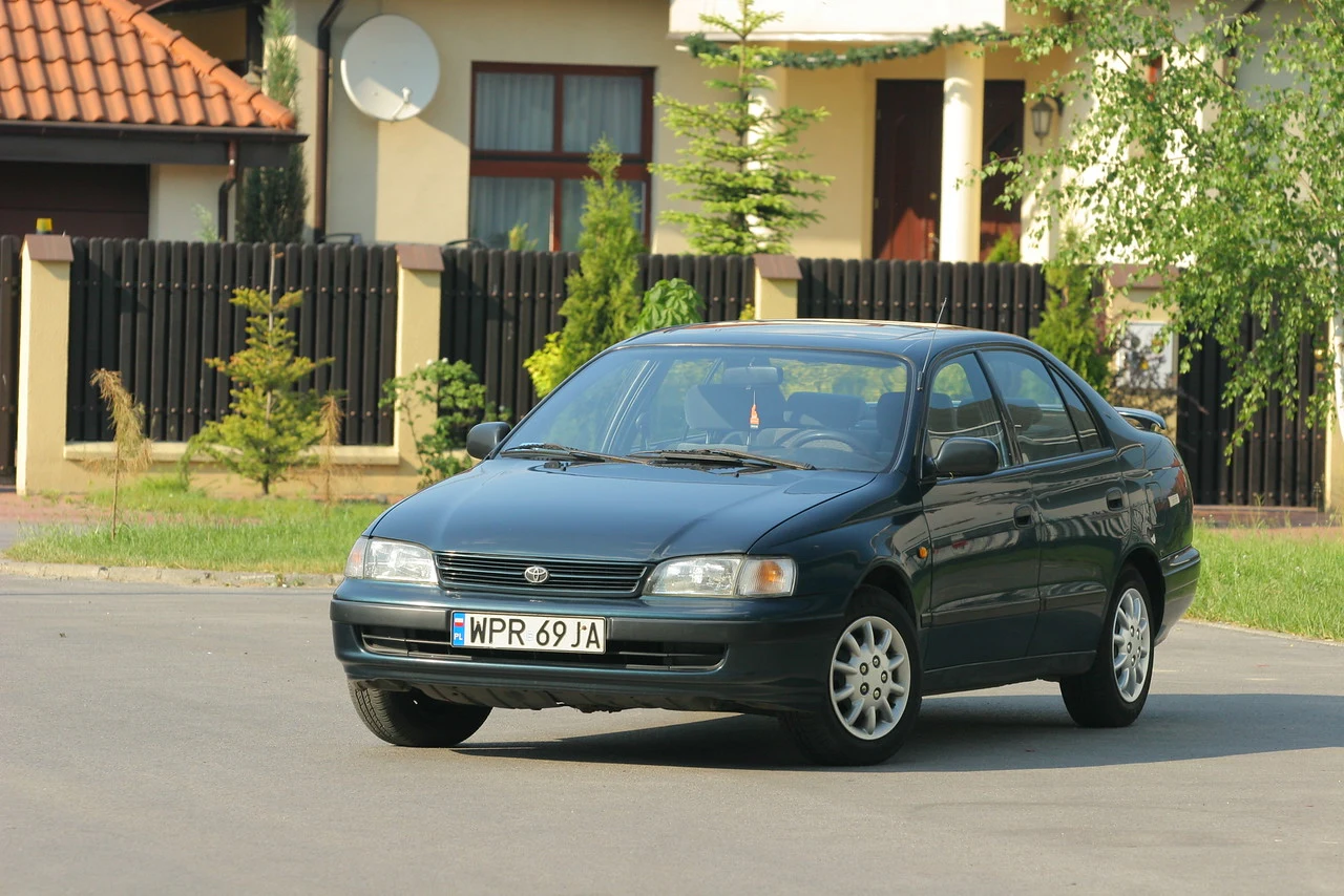 Toyota Carina E (1992-2006) Toyota Carina E (1992-2006)