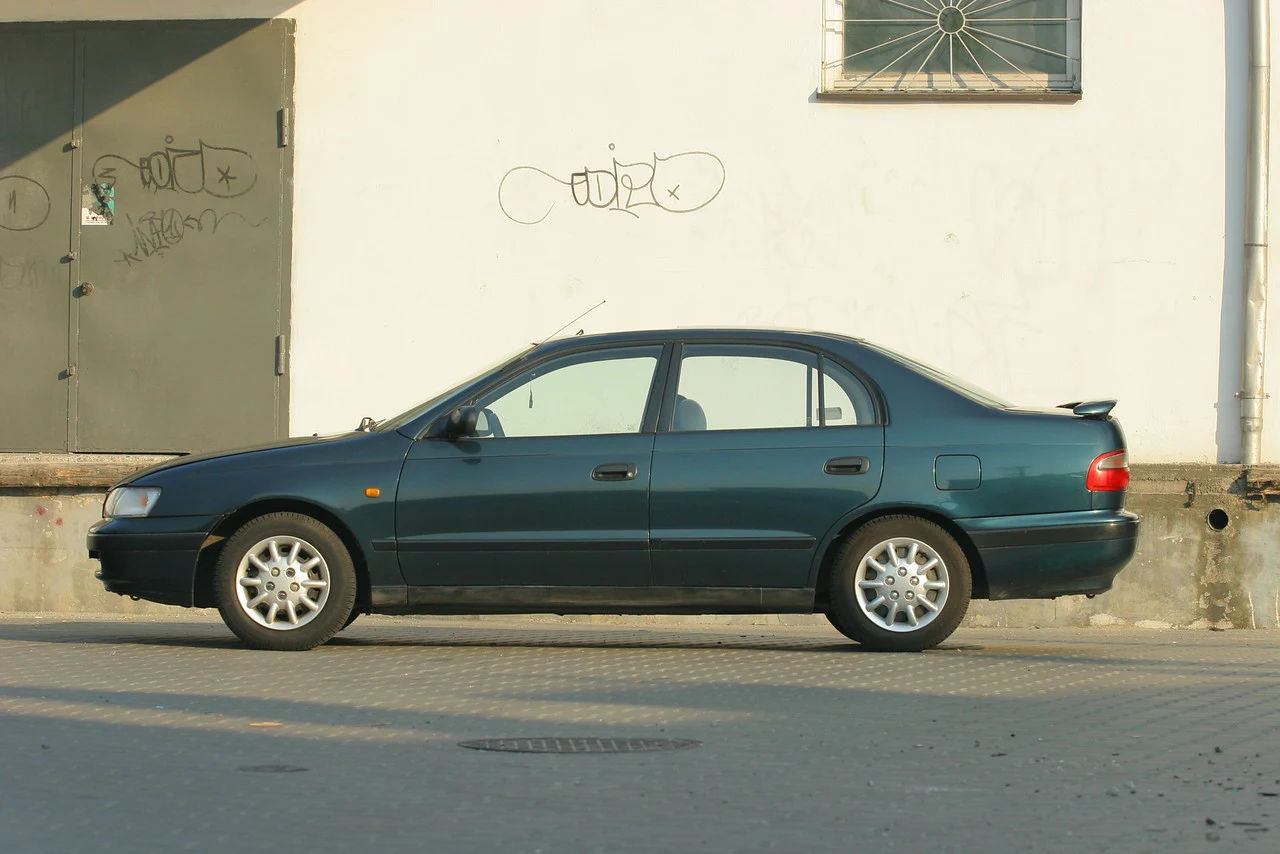 Toyota Carina E (1992-2006) Toyota Carina E (1992-2006)