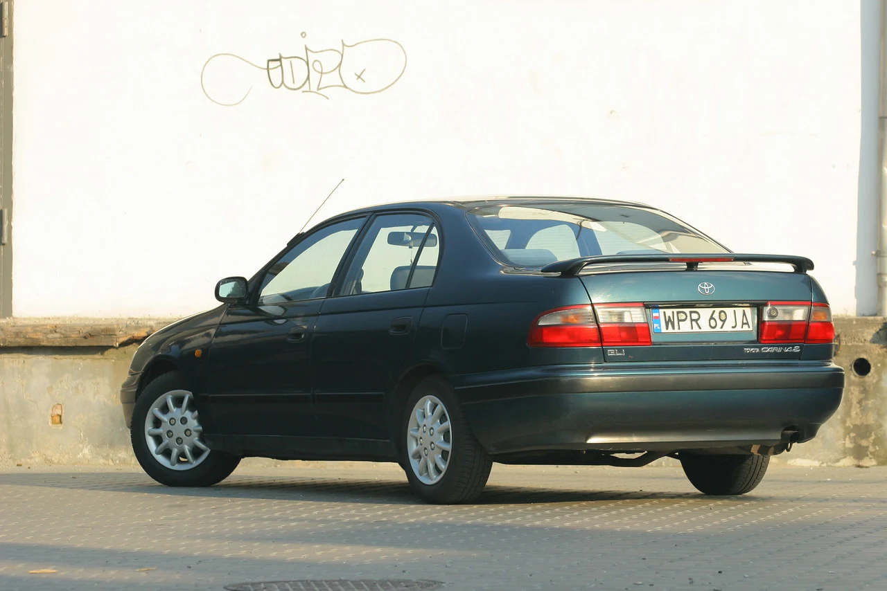 Toyota Carina E (1992-2006) Toyota Carina E (1992-2006)