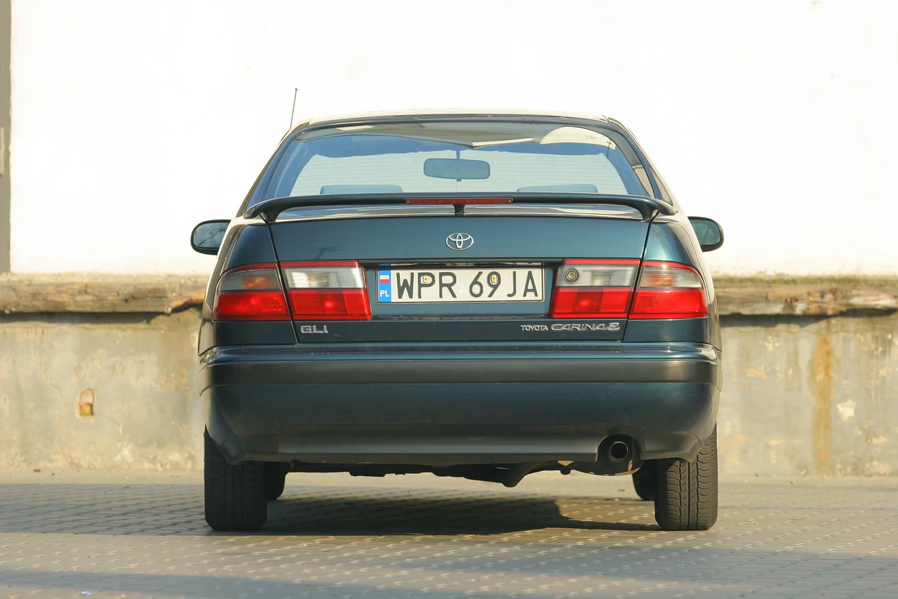 Toyota Carina E (1992-2006) Toyota Carina E (1992-2006)