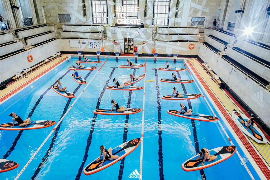 Już 24 czerwca o kolejne sportowe emocje zadba Ilona Bekier, która poprowadzi taneczny trening w festiwalowym klimacie. Już 24 czerwca o kolejne sportowe emocje zadba Ilona Bekier, która poprowadzi taneczny trening w festiwalowym klimacie.