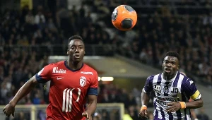 Soualiho Meïte (z lewej)