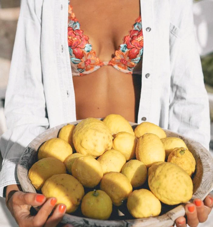Summer in Sicily, Intimissimi